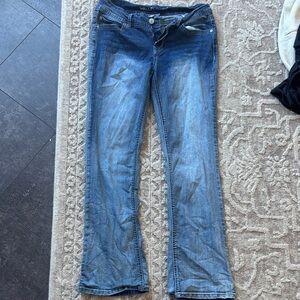 Wallflower Women's Boot Cut Jeans in Classic Blue
